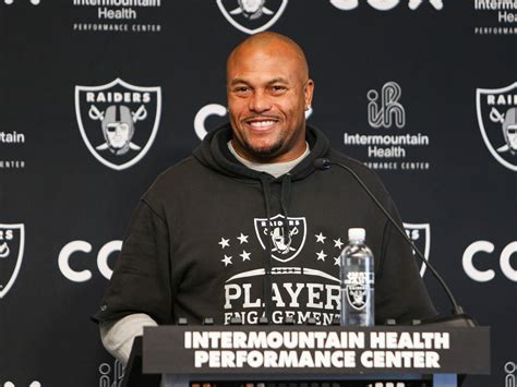 las vegas raiders football coach.